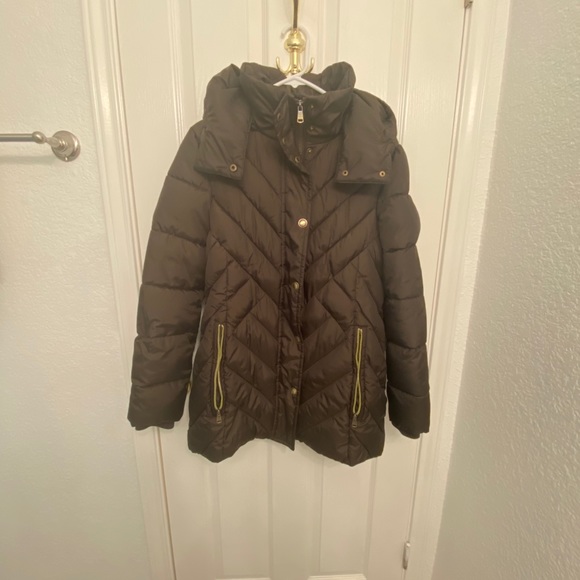 Jackets - Picture 4 of 16